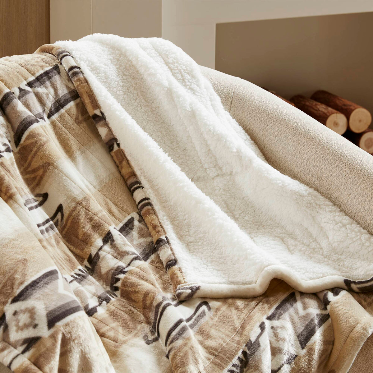 50" x 60" Soft Heated Throw detail image 91