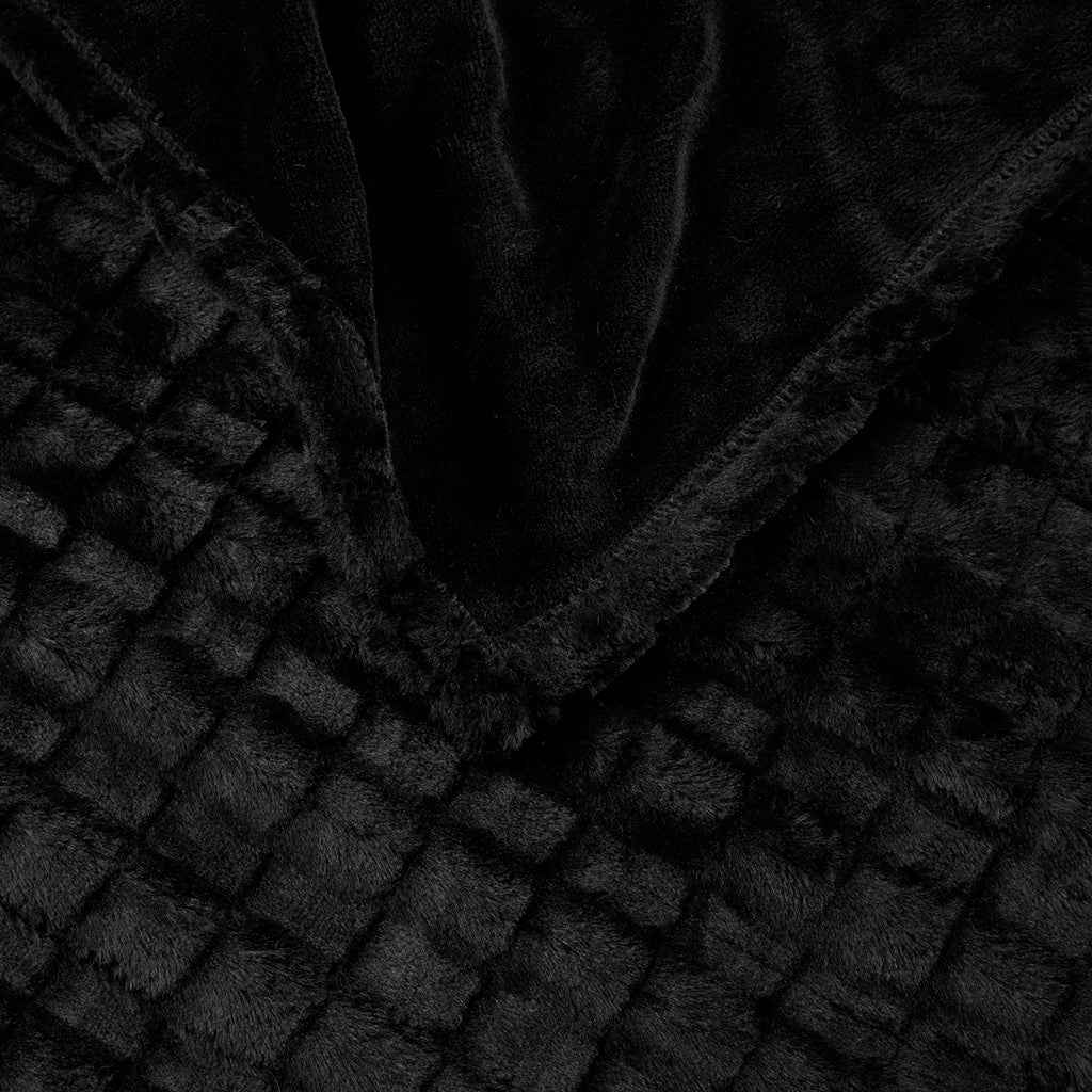 Oversized 50" x 70" Faux Fur Heated Throw detail image 2