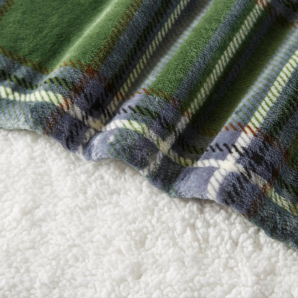 50" x 60" Soft Heated Throw detail image 28