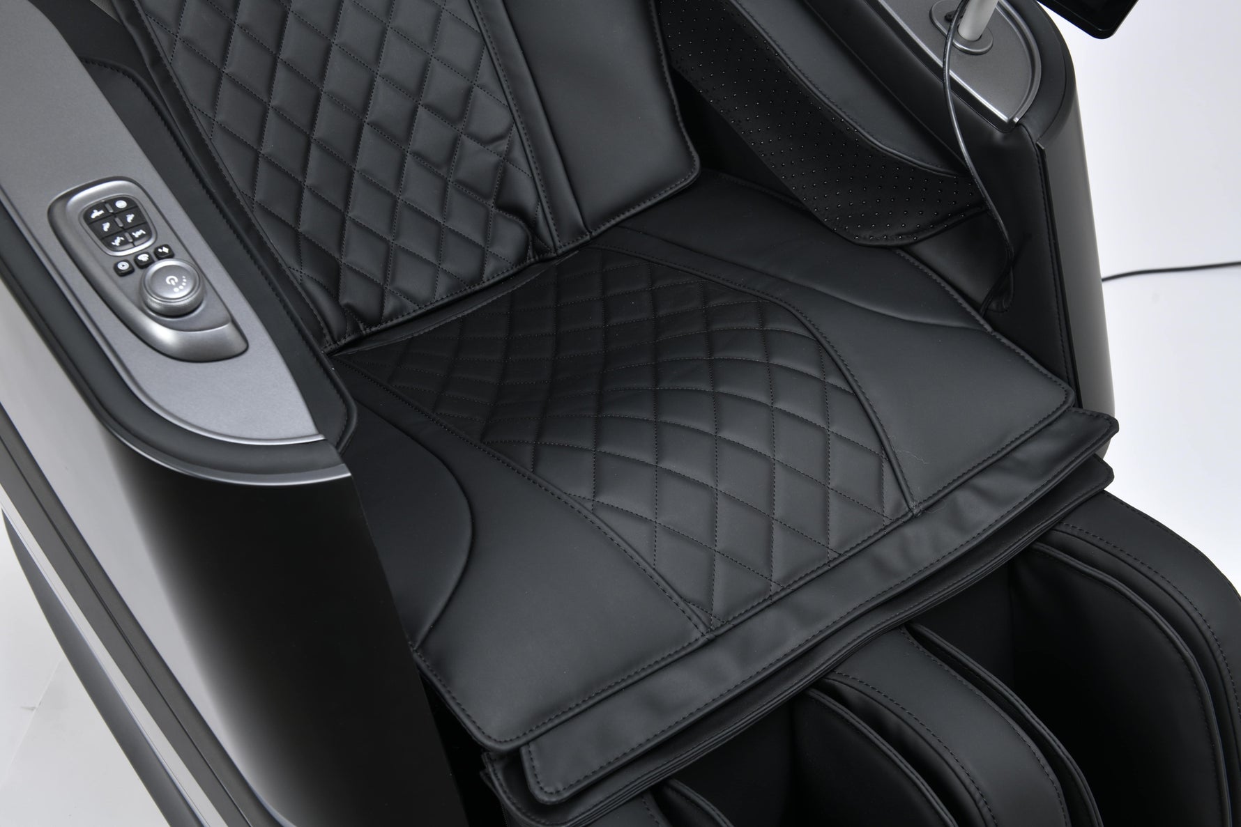 Titan Tp-Epic 4D Massage Chair detail image 8