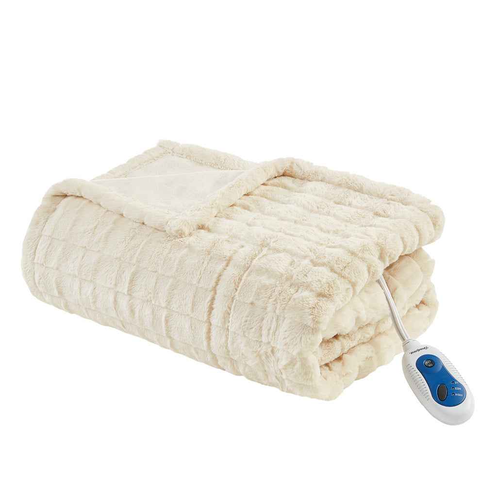 Oversized 50" x 70" Faux Fur Heated Throw detail image 10