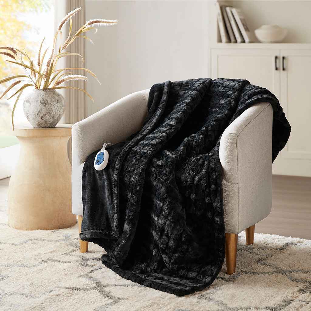 Oversized 50" x 70" Faux Fur Heated Throw product image
