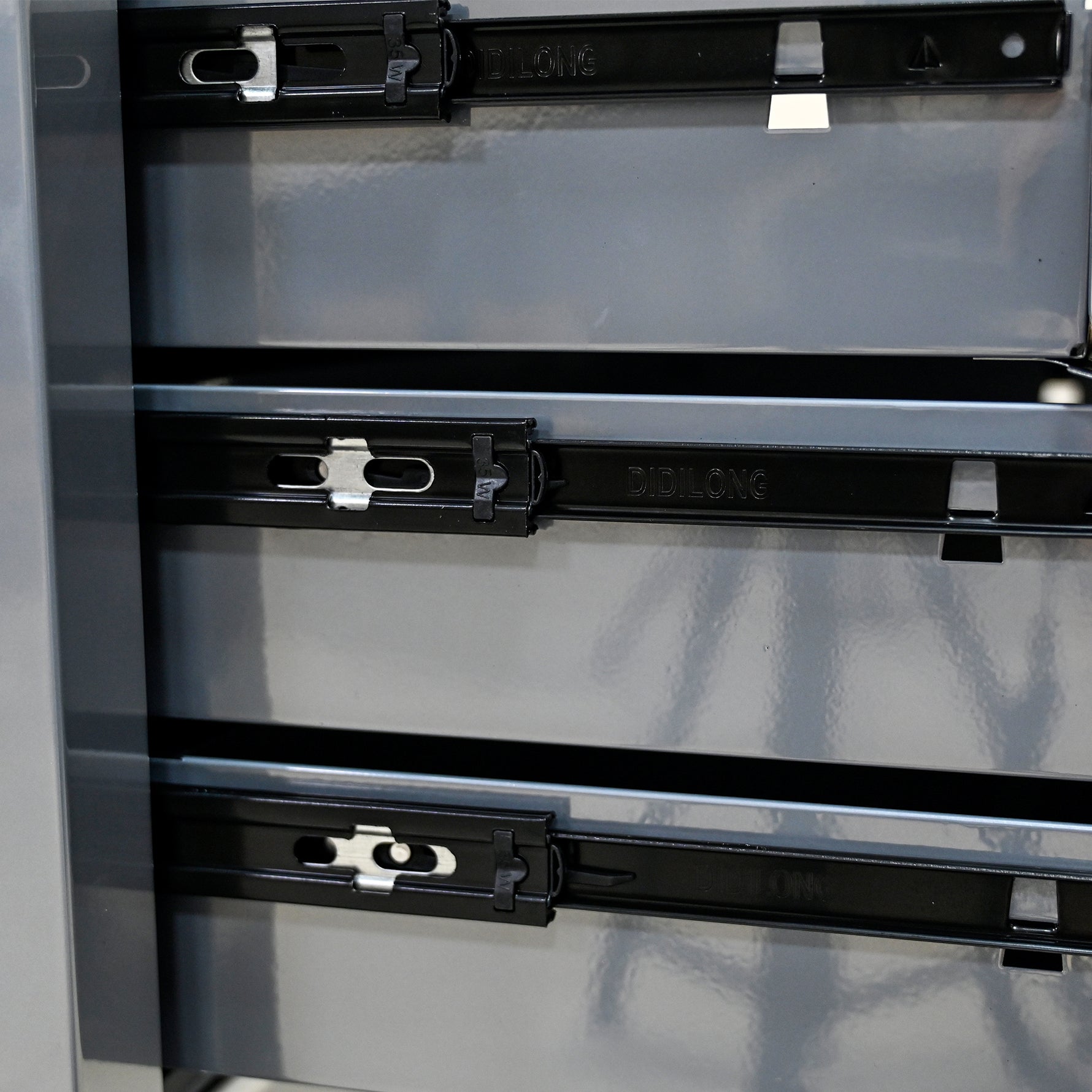 Rolling 5-Drawer Steel Tool Chest with Stainless Steel Top for workshop, garage, storage, or utility use