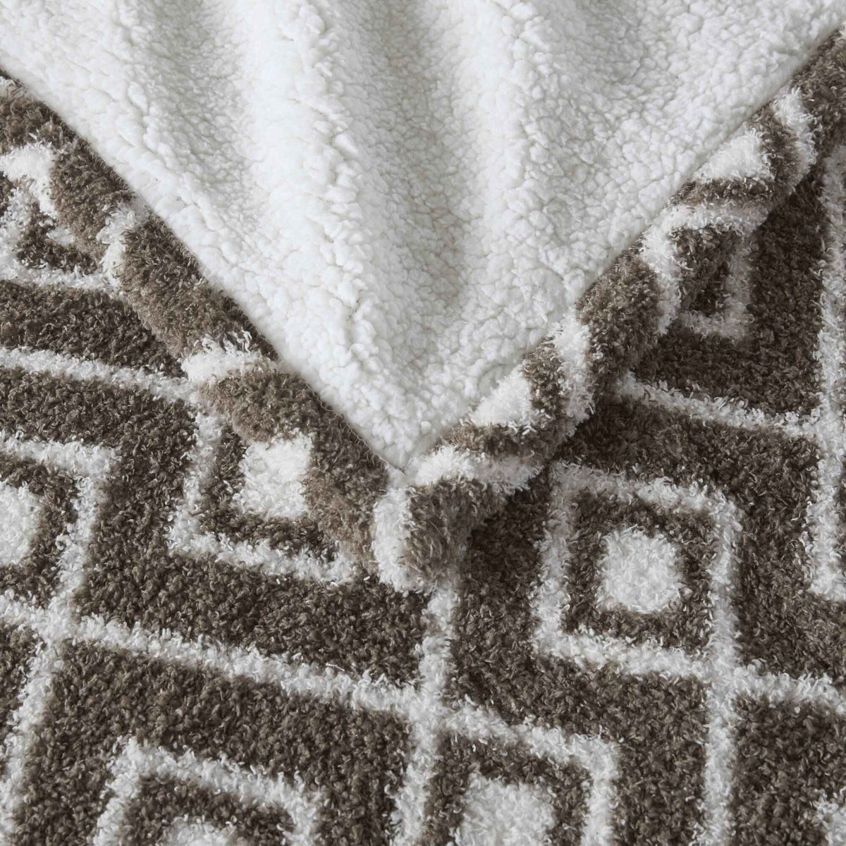 50" x 60" Soft Heated Throw detail image 67