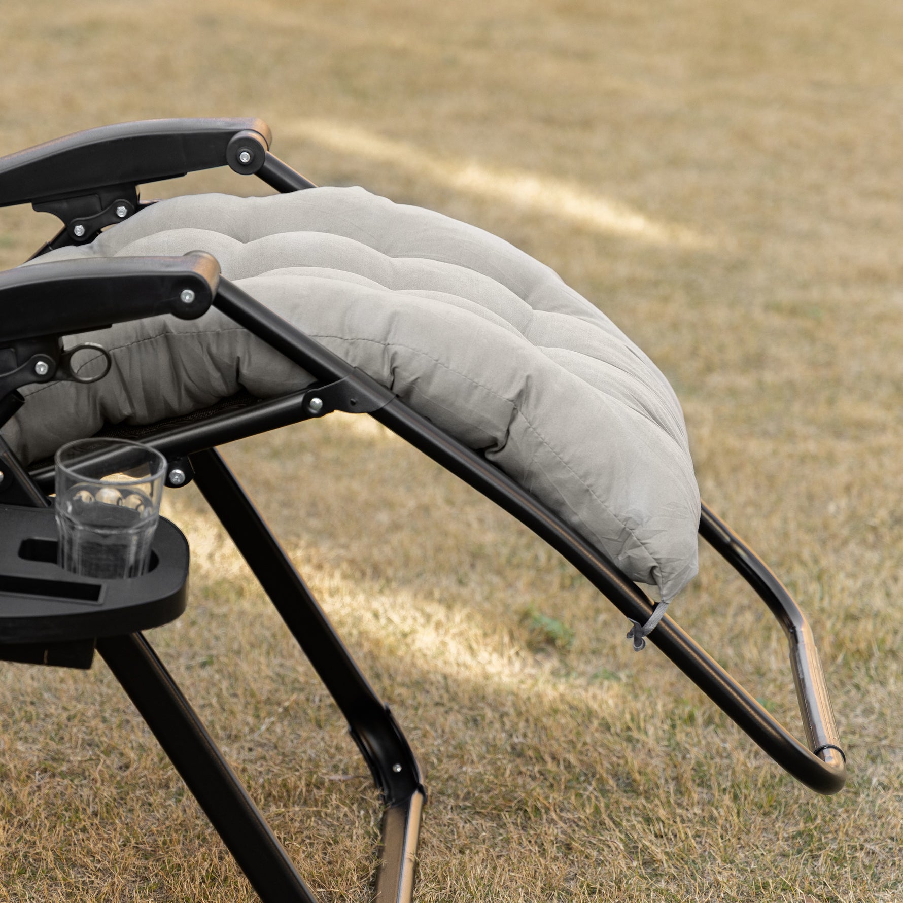 Outsunny Padded Zero Gravity Reclining Lounge Chair detail image 27