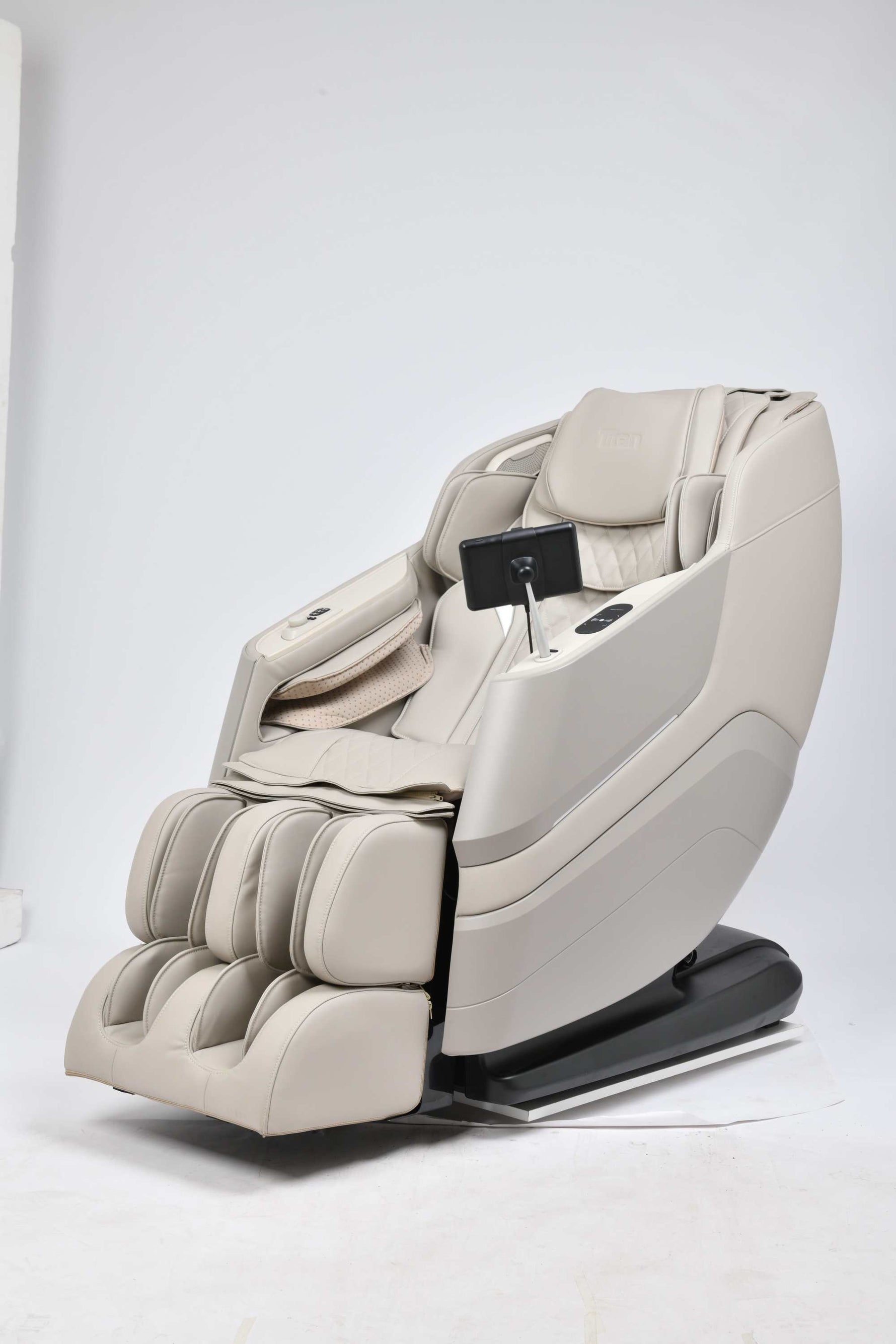 Titan Tp-Epic 4D Massage Chair detail image 5